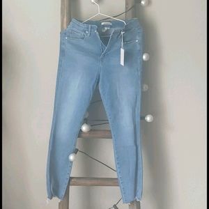 Good American curve skinny crop jeans